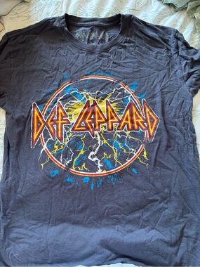 Live Nation Def Leppard Black Tee with Red and Yellow Graphic